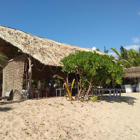 Opera Beach Inn Tangalle Extérieur photo