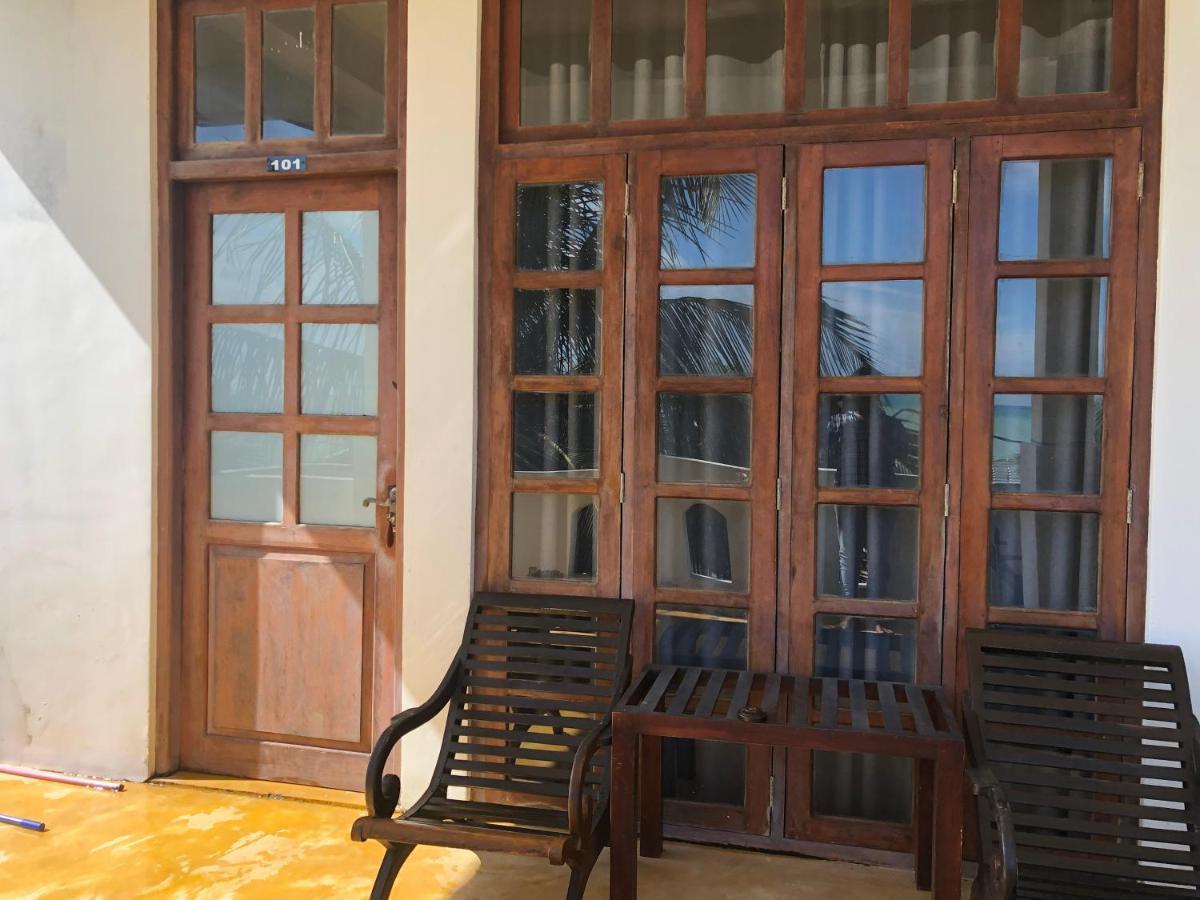 Opera Beach Inn Tangalle Extérieur photo
