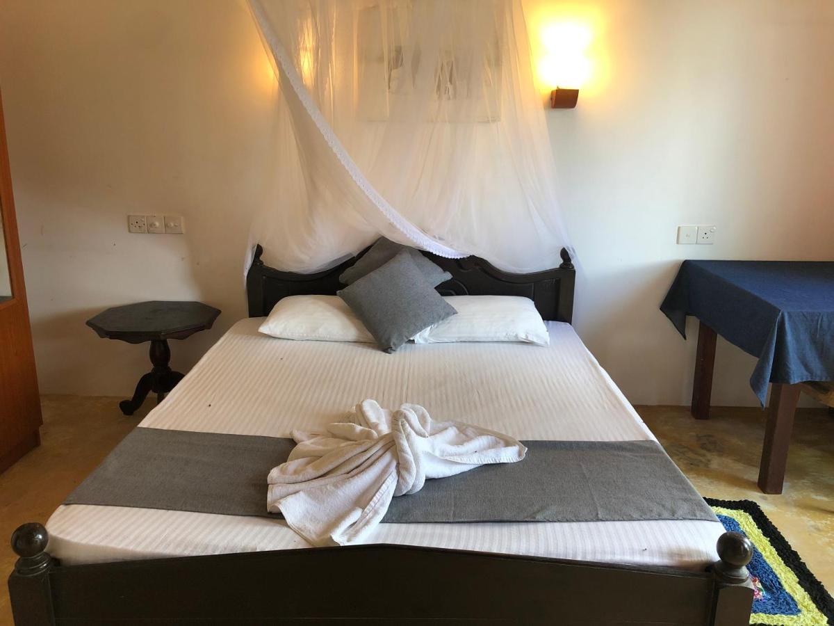 Opera Beach Inn Tangalle Extérieur photo