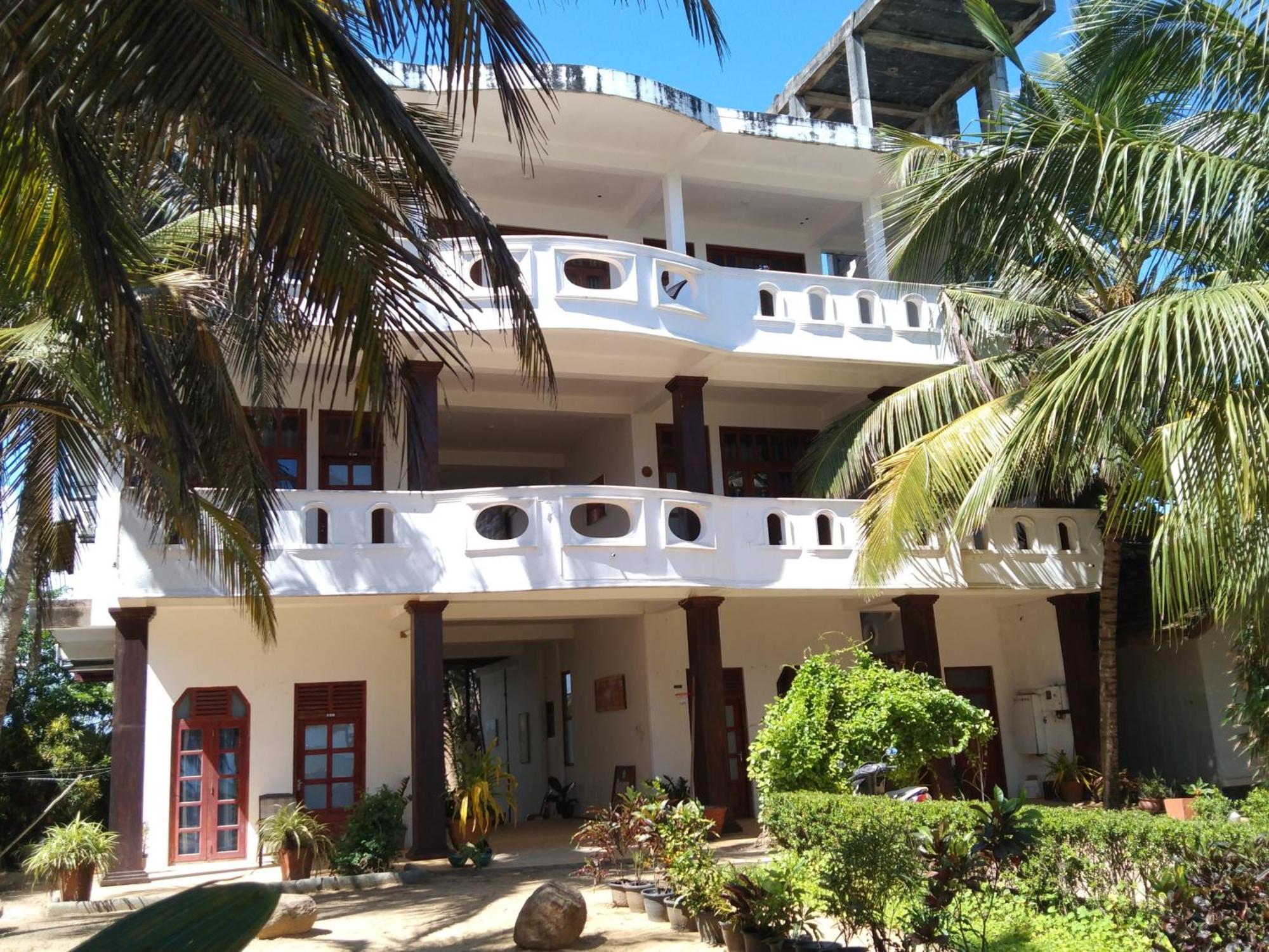 Opera Beach Inn Tangalle Extérieur photo
