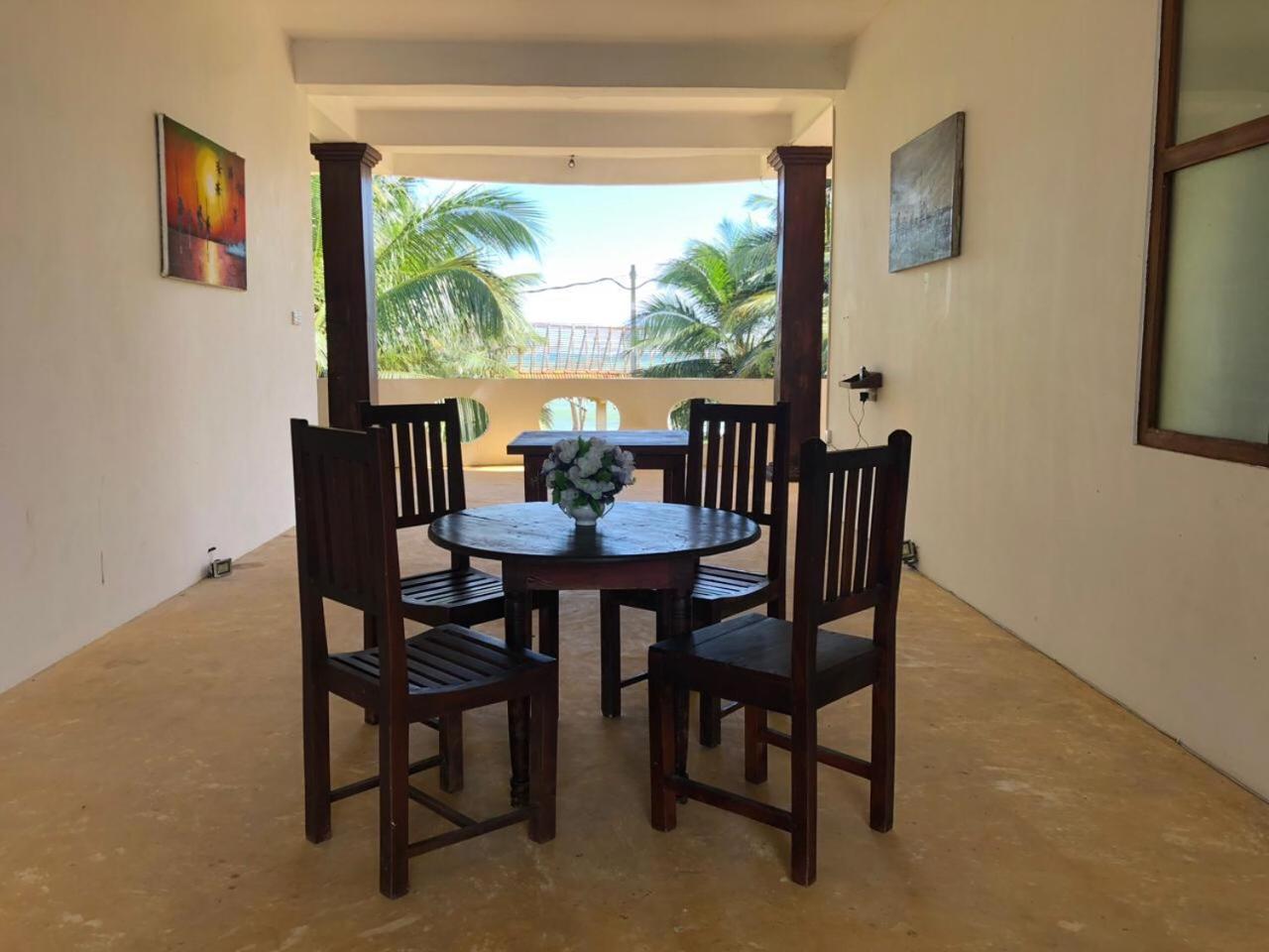 Opera Beach Inn Tangalle Chambre photo