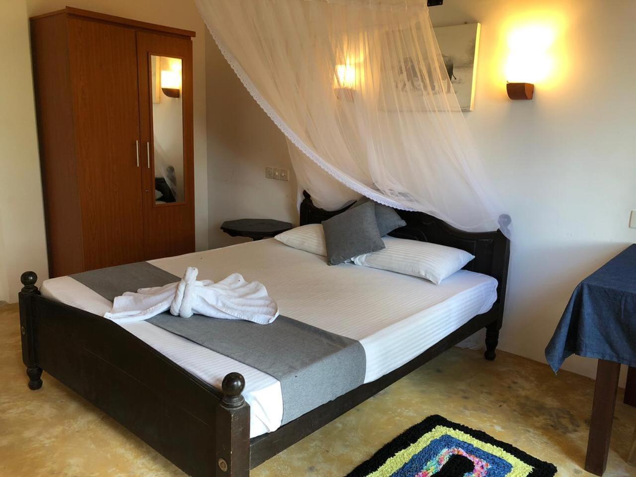 Opera Beach Inn Tangalle Chambre photo