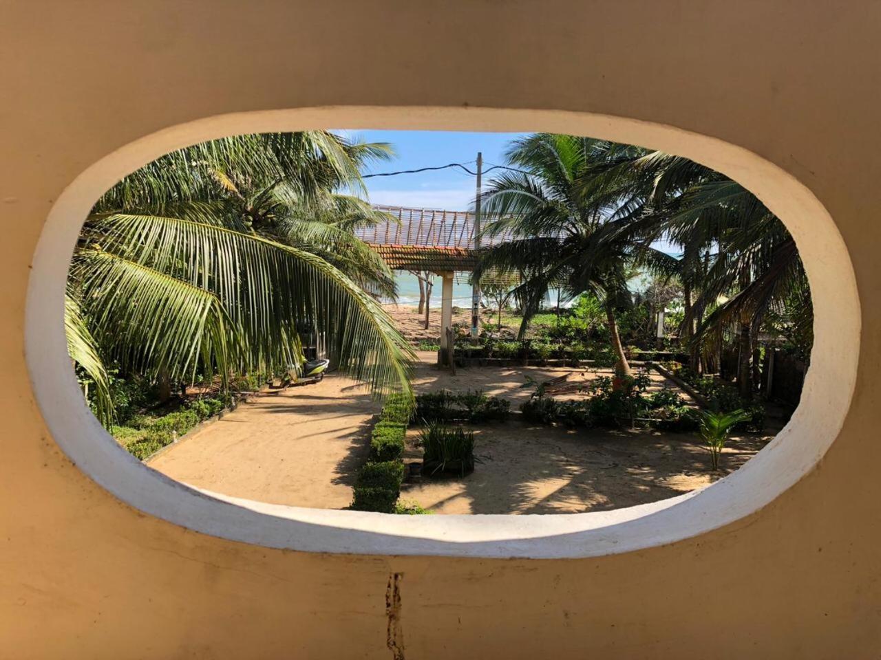 Opera Beach Inn Tangalle Chambre photo